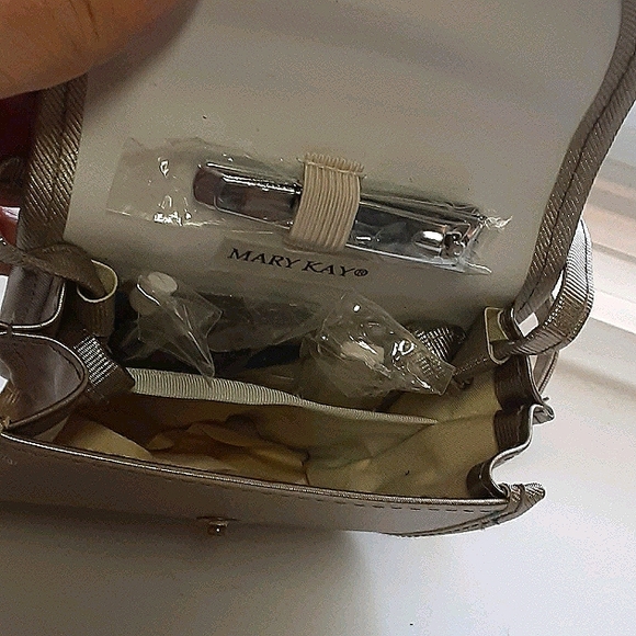Mary Kay manicure kit and more - Picture 2 of 4